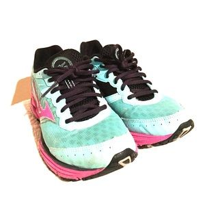 Mizuno Wave Rider 16