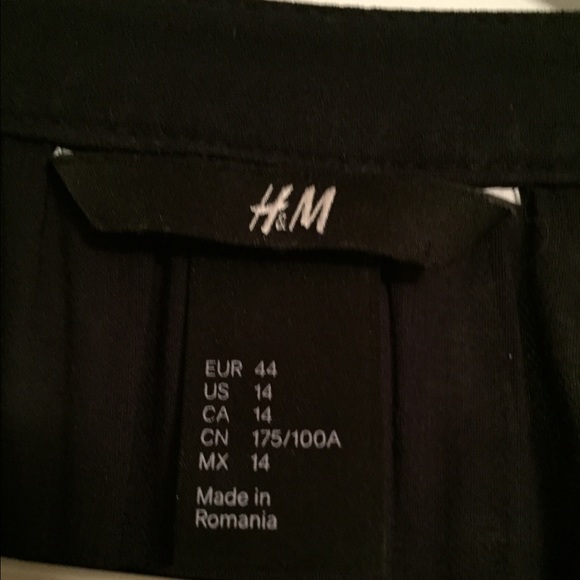 Top - Picture 2 of 2