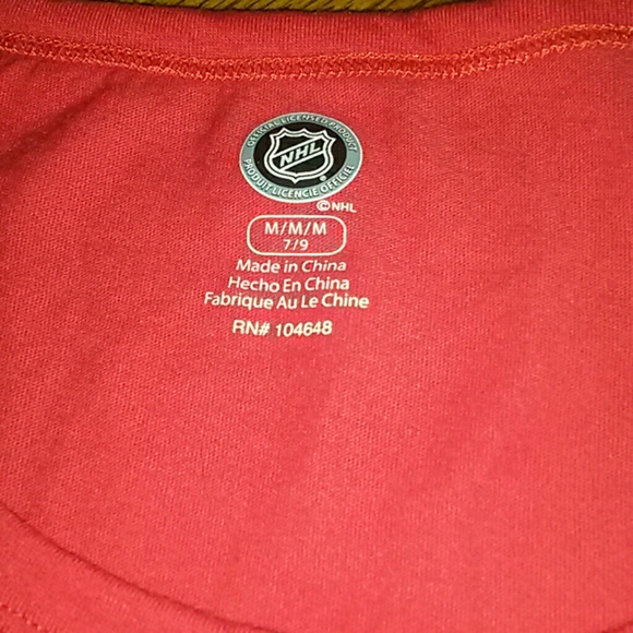 Red wings top - Picture 2 of 3