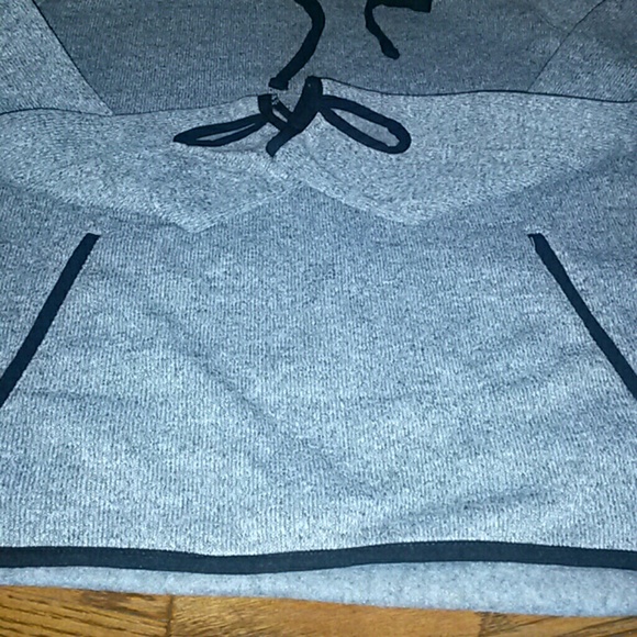 Sweat shirt - Picture 3 of 3