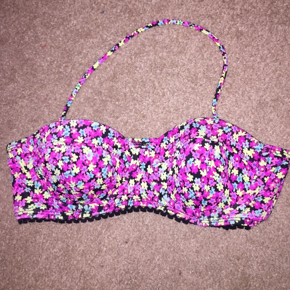 Bikini top