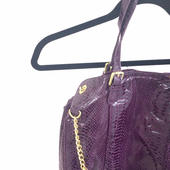 Bags - Like NEW faux snake skin bag w gold accents Bags - Like NEW faux snake skin bag w gold accents