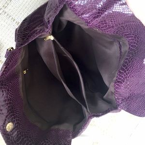 Bags - Like NEW faux snake skin bag w gold accents Bags - Like NEW faux snake skin bag w gold accents
