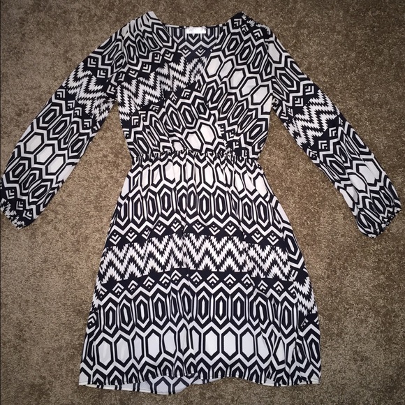 ❌DONATED-Tribal print dress❌ - Picture 1 of 1