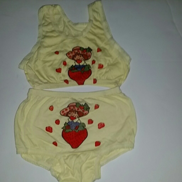 Strawberry Shortcake Child Brief & Bralette Set