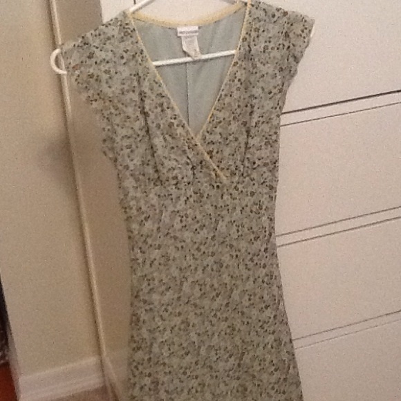 Below the knee floral print dress