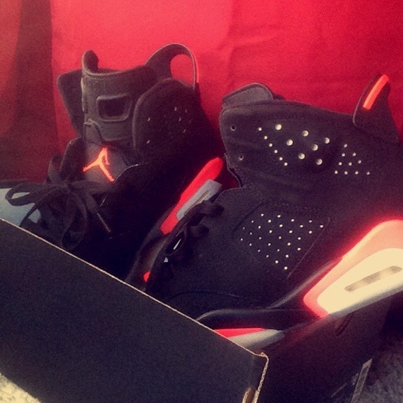 Jordan 6s black infrareds