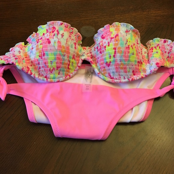 Victoria Secret Swim Suit - Picture 1 of 3