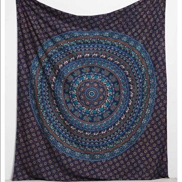 Brand new twin tapestry - Picture 2 of 4