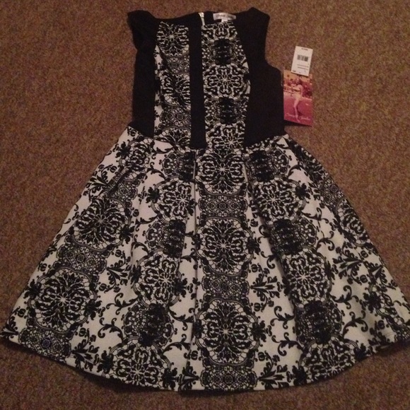 Black/Ivory Emerald Sundae Dress(size 3)