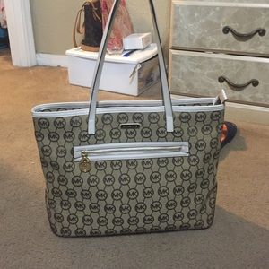 Special Michael kors tote bag