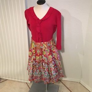 Floral Pleated Bandolino skirt