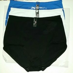 3 Cotton Briefs with Flower Detail