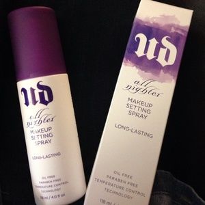 Urban decay makeup setting spray