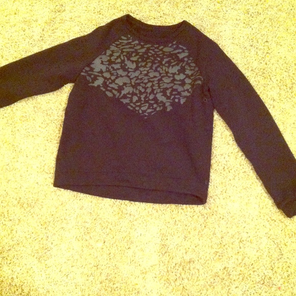 Black lululemon sweatshirt