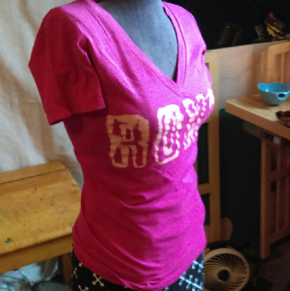Pink Roxy T-shirt - Picture 2 of 4