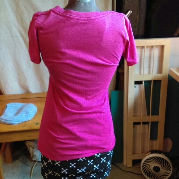 Pink Roxy T-shirt - Picture 4 of 4