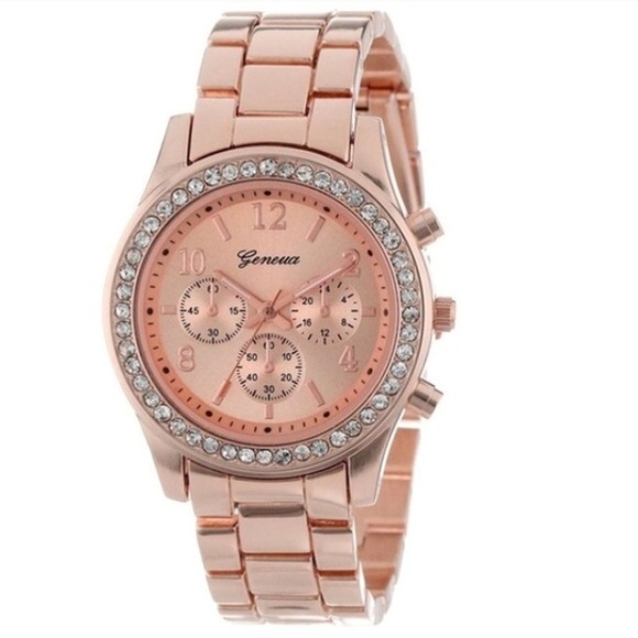 New classy Rose gold rhinestone watch - Picture 3 of 4
