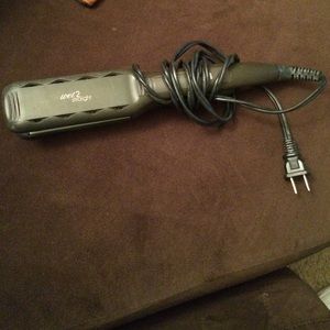 Wet 2 straight hair straightener