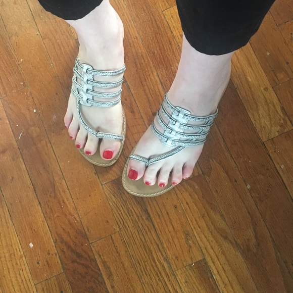 Silver flats - Picture 2 of 2