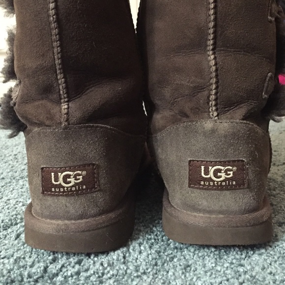 Buttoned up Ugg Boots - Picture 2 of 3