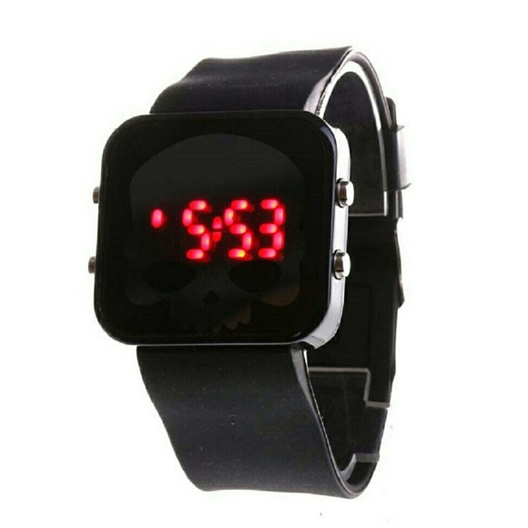 Men Watch LED Silicone Skull - Picture 2 of 2