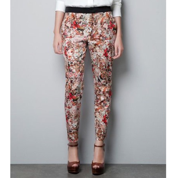 Zara Pants - Zara floral cropped trousers