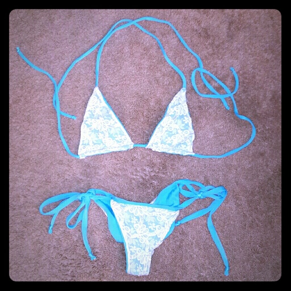 Beach Bunny reversible bikini