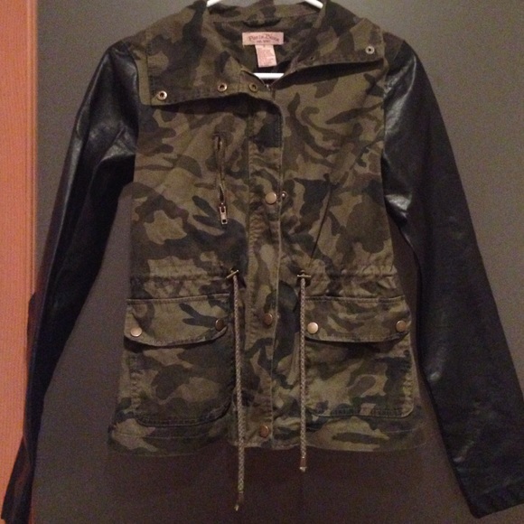 Utility jacket