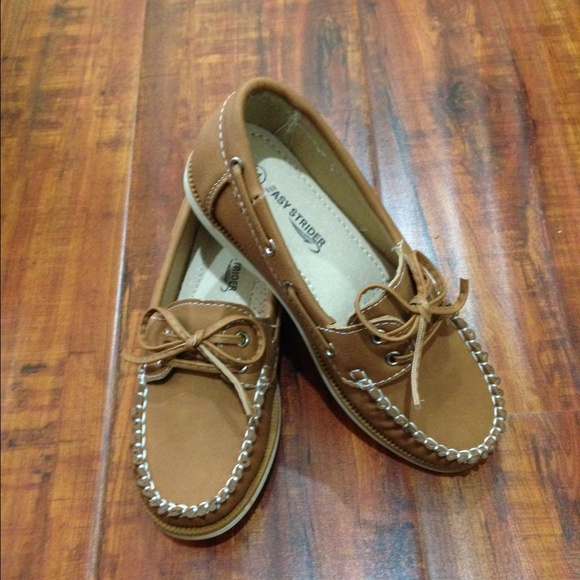 Toddler boy shoes size 11