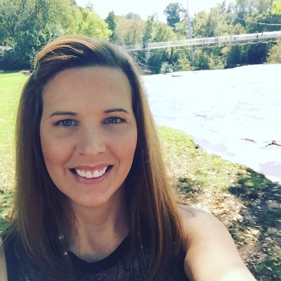 Meet the Posher - Picture 2 of 8