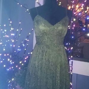 FANCY FORM FITTING LACE FRILLY DRESS