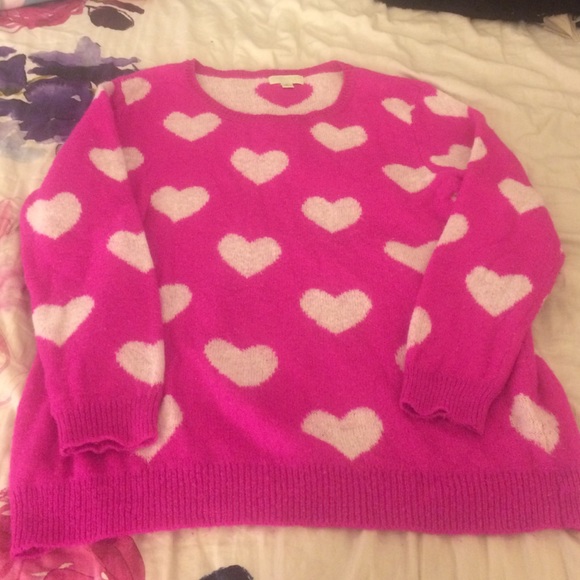 Forever 21 + heart sweater
