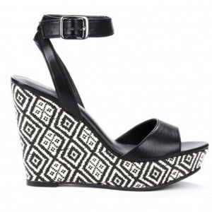 Julianne Hough for Sole Society wedges