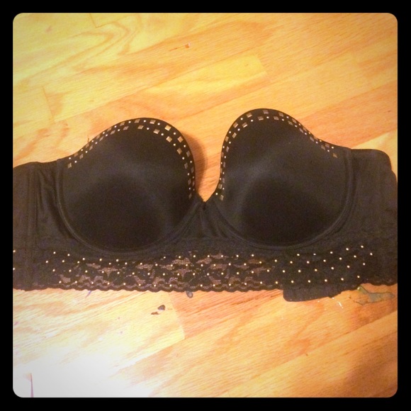 VICTORIAS SECRET PINK BLACK STRAPLESS BRA
