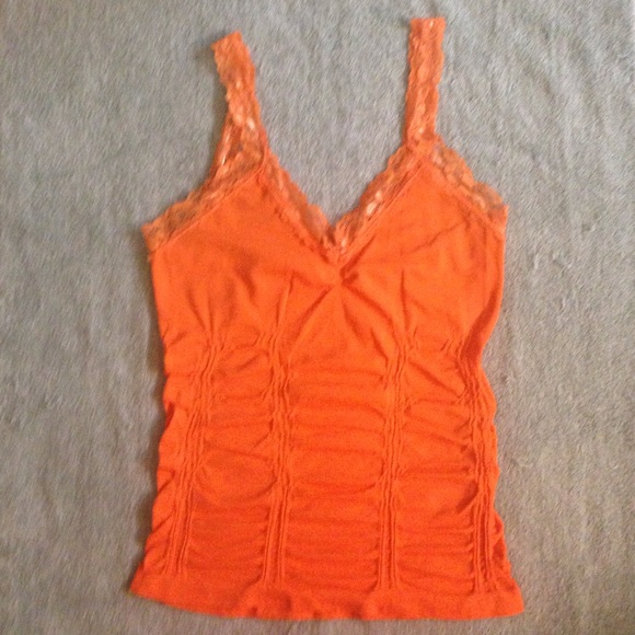 Yemee Onesize Layering Tank - Picture 2 of 4