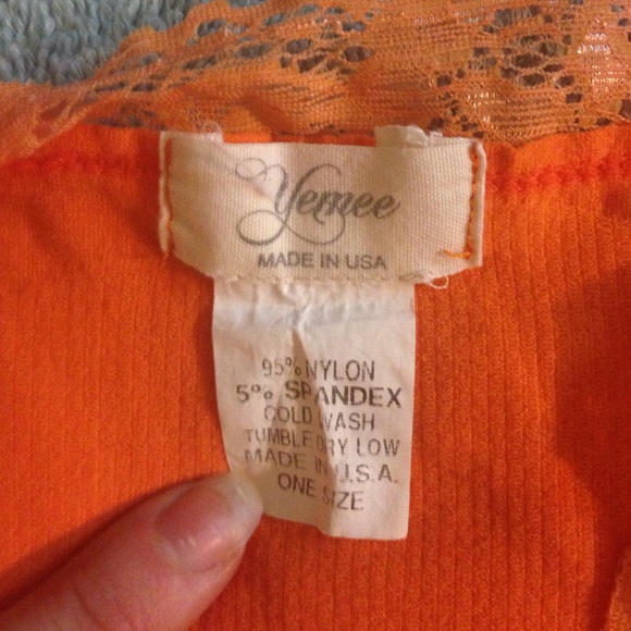 Yemee Onesize Layering Tank - Picture 3 of 4