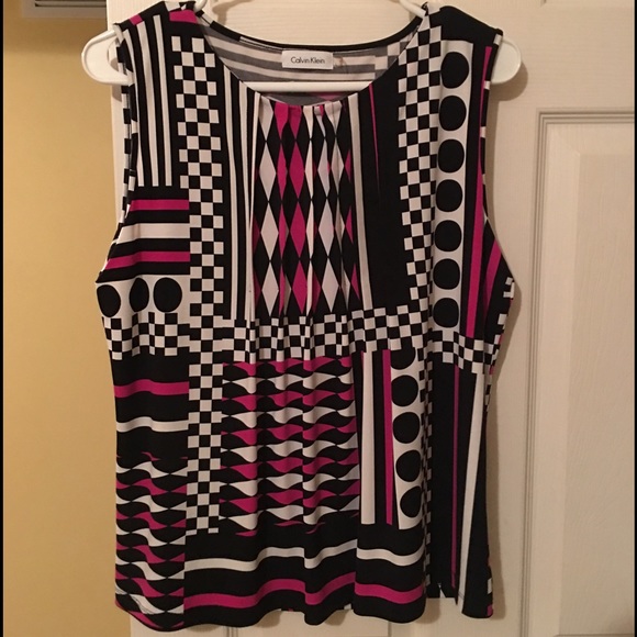 -- DONATED -- Pleated Top - Picture 1 of 3