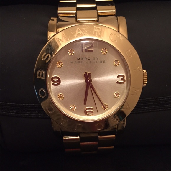 Marc Jacobs gold watch