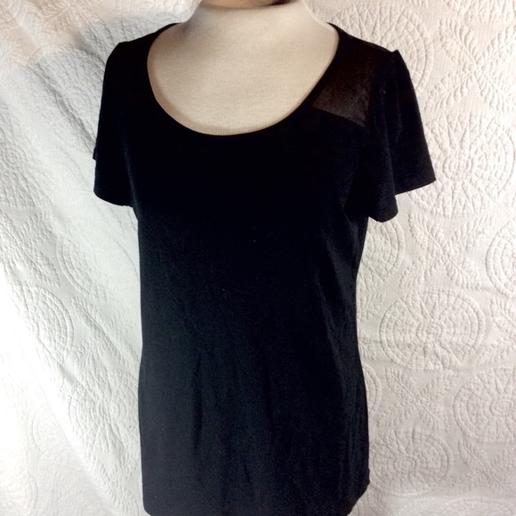 Black gap tee with sheer shoulder detail