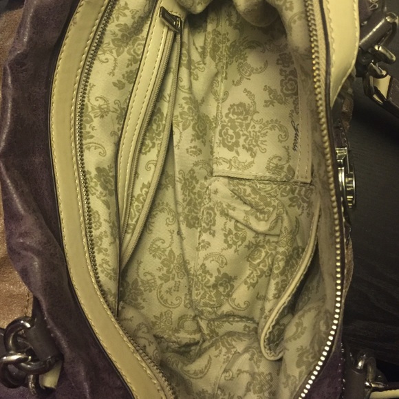 Guess Bag - Picture 3 of 4