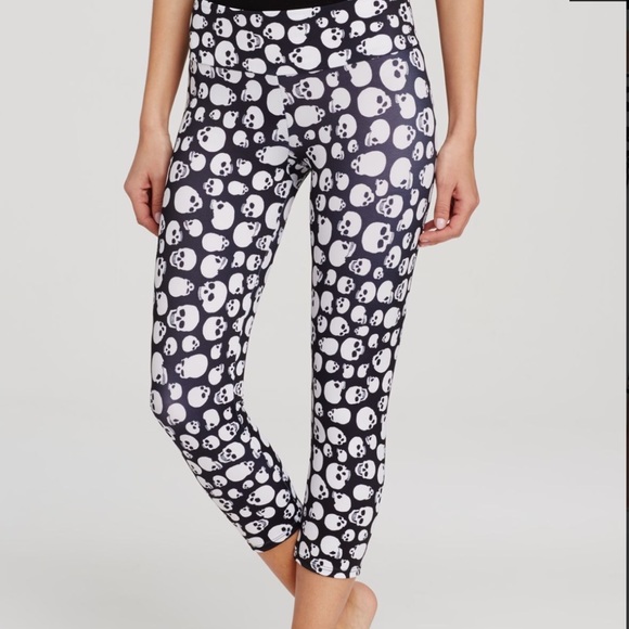 Onzie Pants - Onzie skull print leggings
