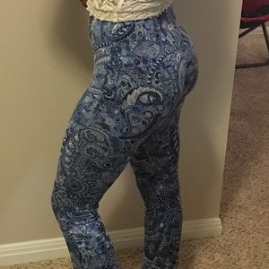 Billabong stretchy pants