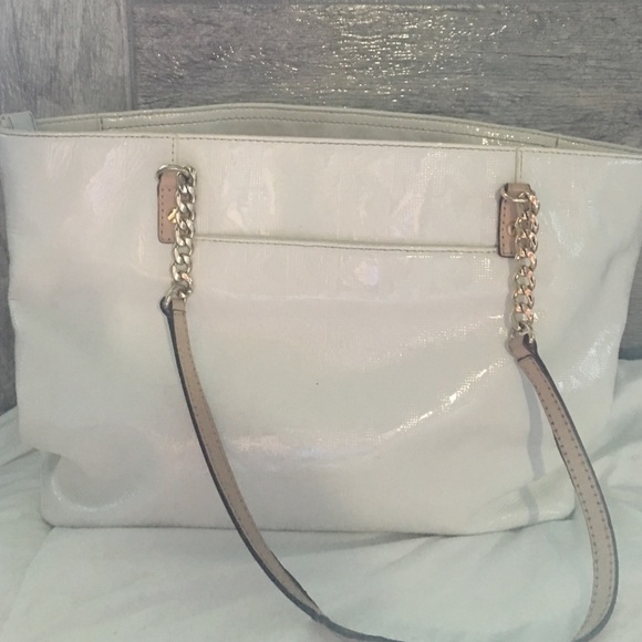 😊sold Michael Kors white tote - Picture 1 of 4