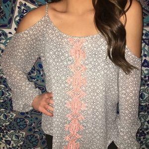 Open shoulder shirt
