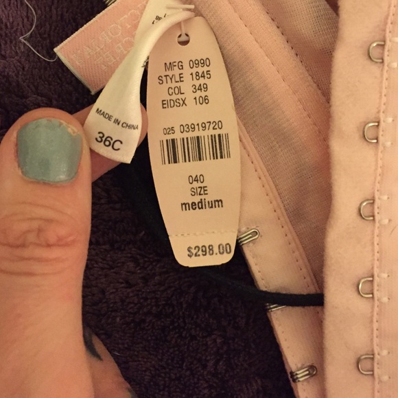 Victoria's Secret corset - Picture 4 of 4