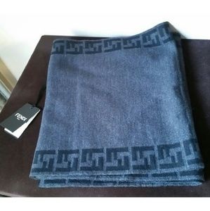 New Mens FENDI wool scarf
