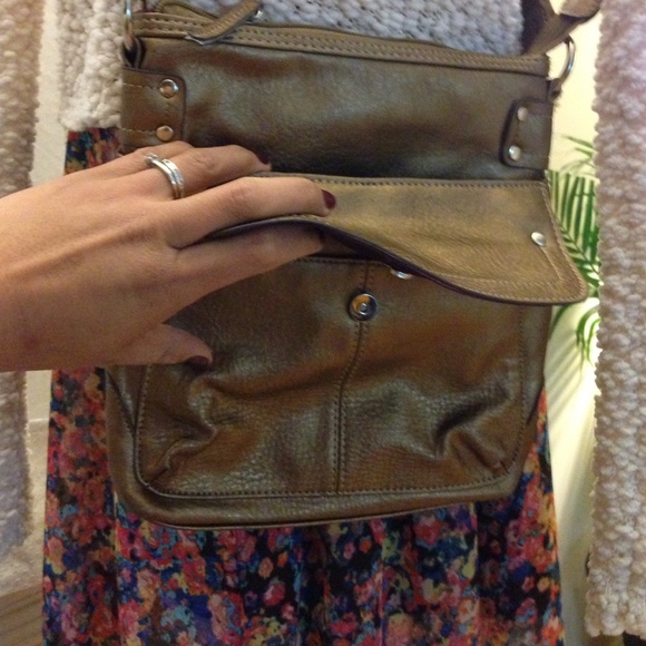 Vintage Emilie M. Gold Crossbody Purse bag❤️ - Picture 2 of 4