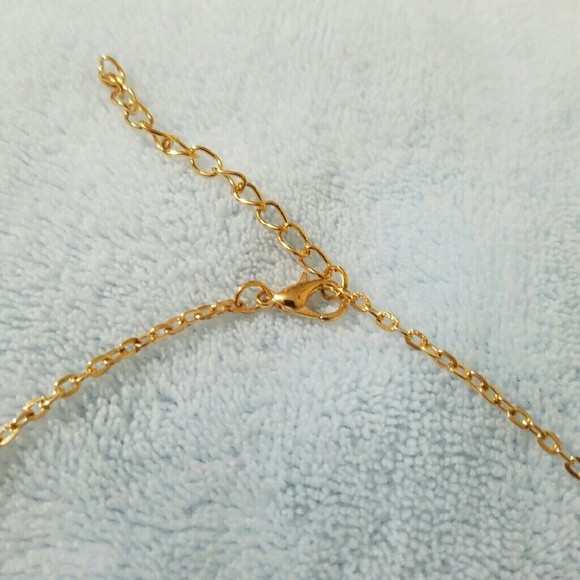 Simple gold bar drop necklace - Picture 4 of 4