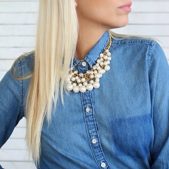 Pearl statement necklace - Picture 2 of 3